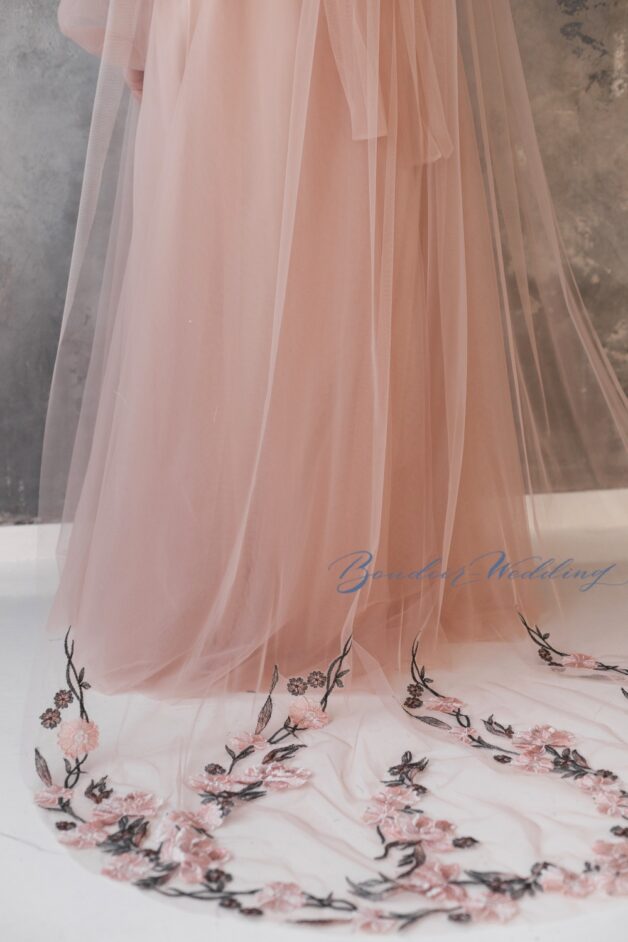 Фото Свадебное платье Ariana (размер плюс)