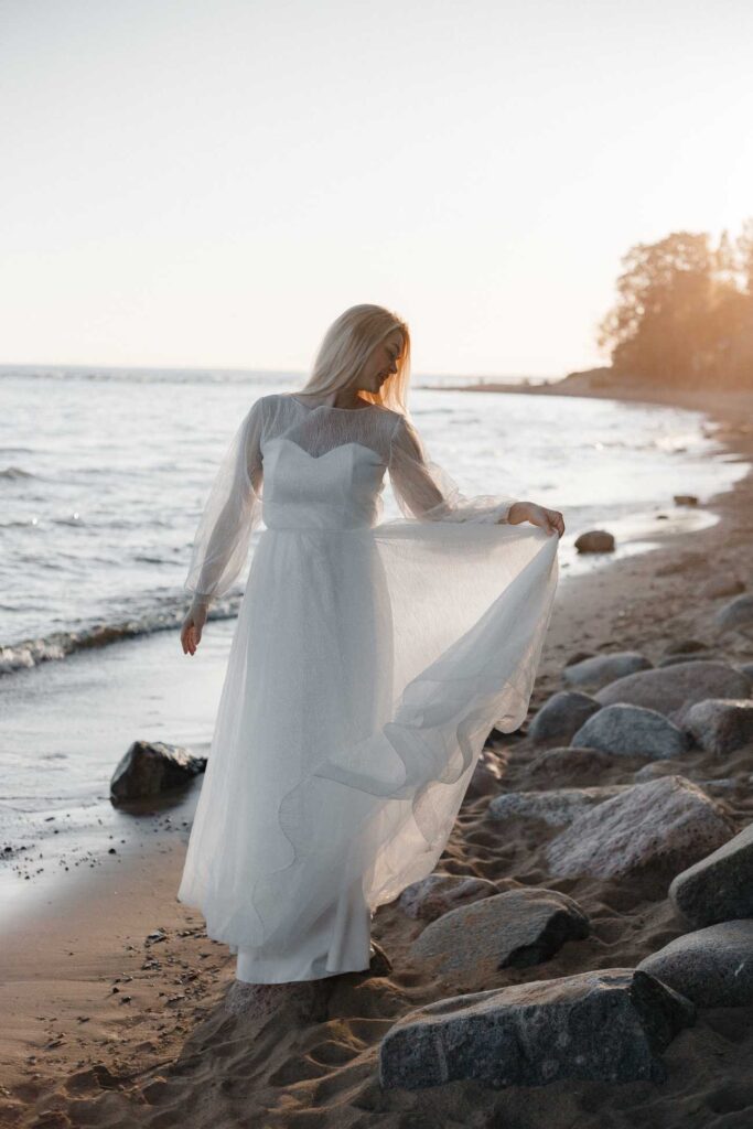 Фото Кастомное платье для летней невесты от BoudoirWedding