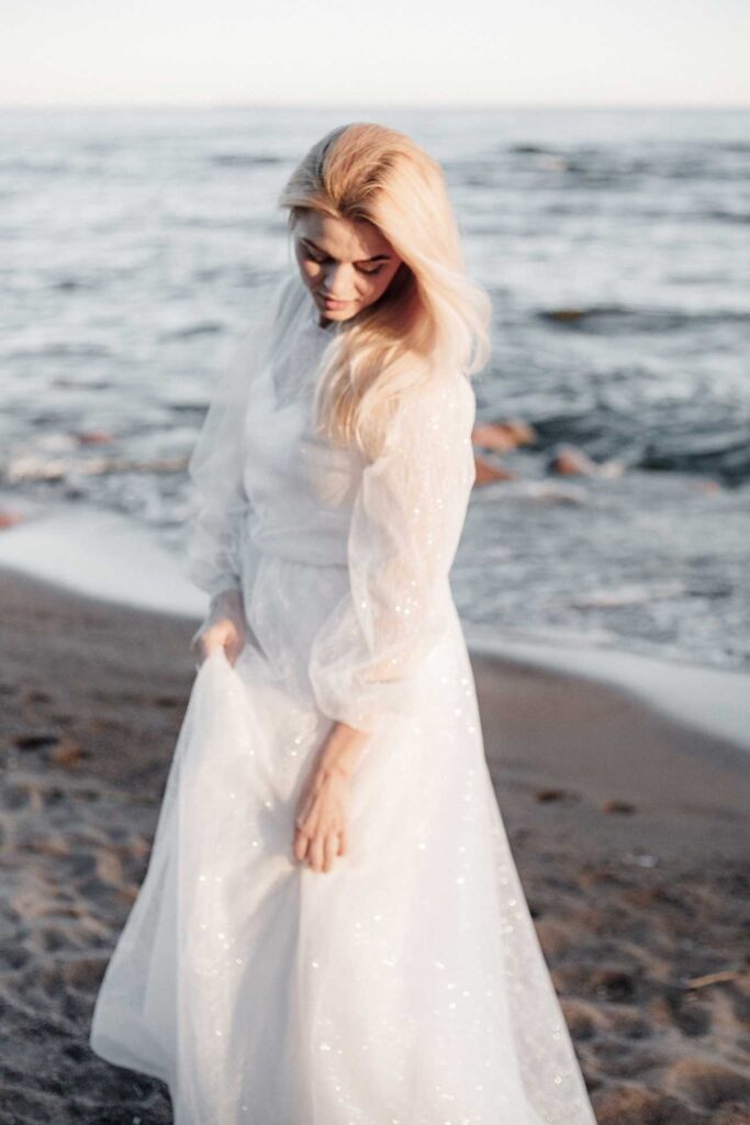 Фото Кастомное платье для летней невесты от BoudoirWedding