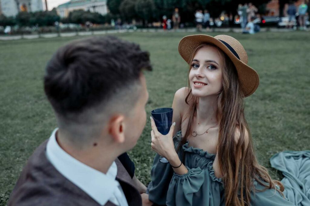 Фото Прогулка по Питеру невеста Татьяна в сером свадебном платье Olivia