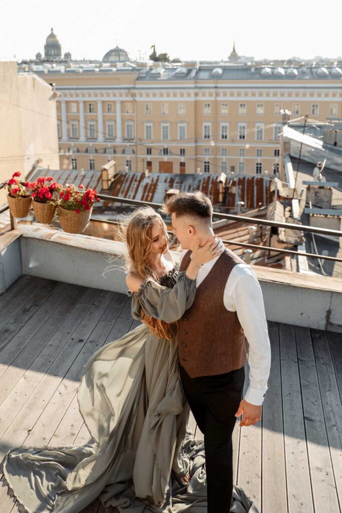 Фото Прогулка по Питеру невеста Татьяна в сером свадебном платье Olivia
